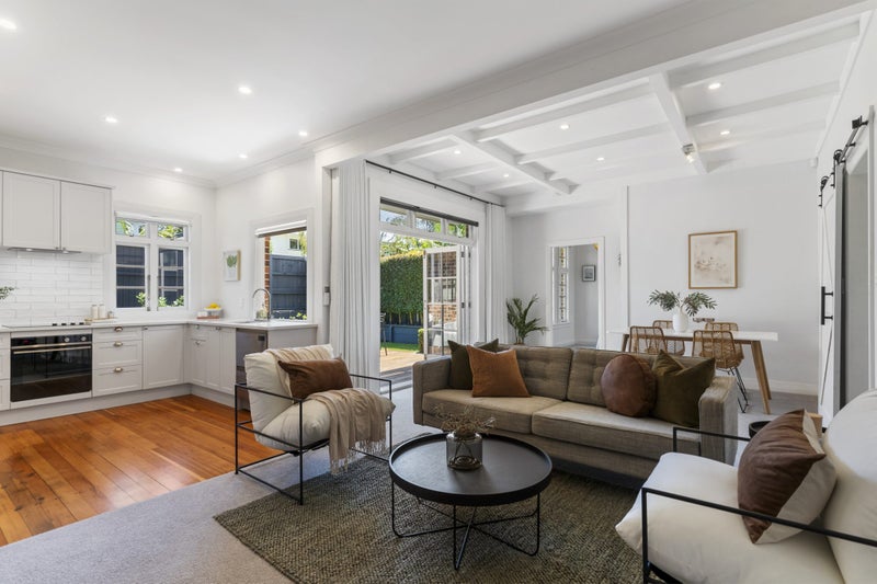 42 Athens Road, Onehunga, Auckland - Carousel 2