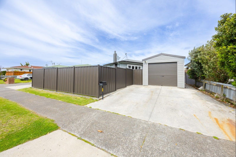 44 Trinity Crescent, Pirimai, Napier - Carousel 16