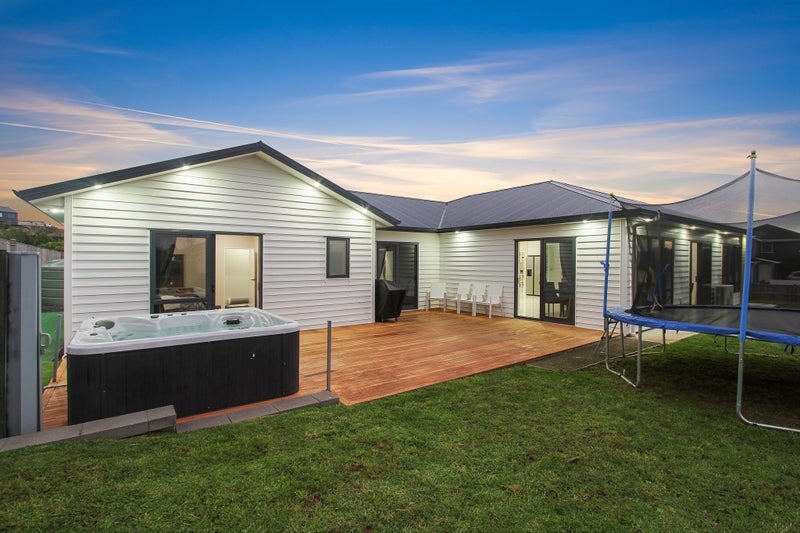 16 Catherine Mclean Road, Pukekohe - Carousel 2