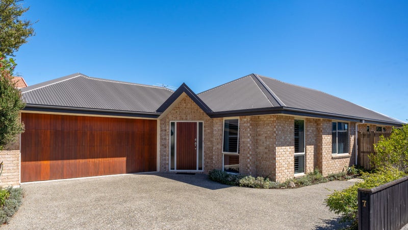 7 Napoli Way, The Wood, Nelson - Carousel 1
