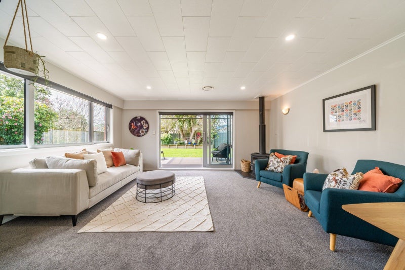 1A Bracken Street, Wallaceville, Upper Hutt - Carousel 2