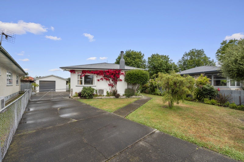 904 Townshend Place, Saint Leonards, Hastings - Carousel 1