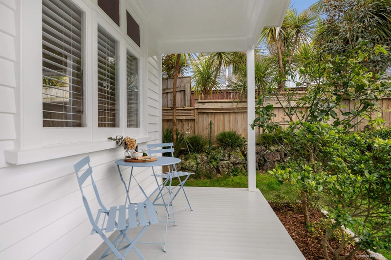 26 Jubilee Avenue, One Tree Hill, Auckland - Carousel 21