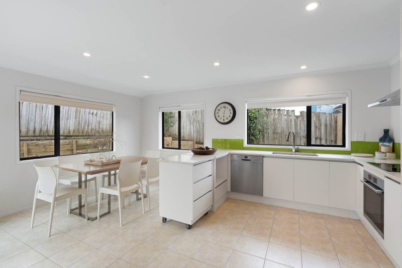 124A Brian Crescent, Stanmore Bay, Whangaparaoa - Carousel 2