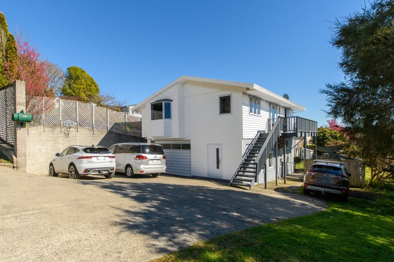 1 Clarke Street, Gate Pa, Tauranga - Carousel 2
