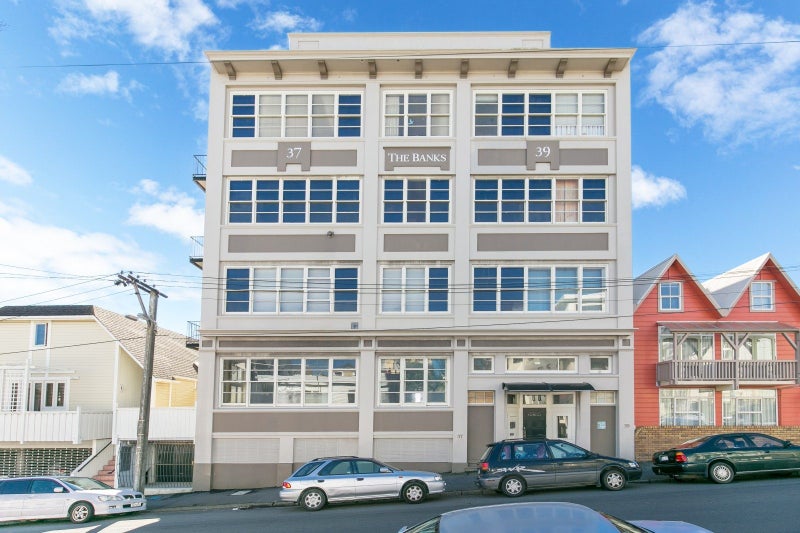 12/37 Majoribanks Street, Mount Victoria, Wellington - Carousel 1