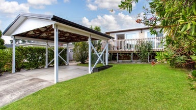 3 Valron Road, Te Atatu South, Auckland - Carousel 1