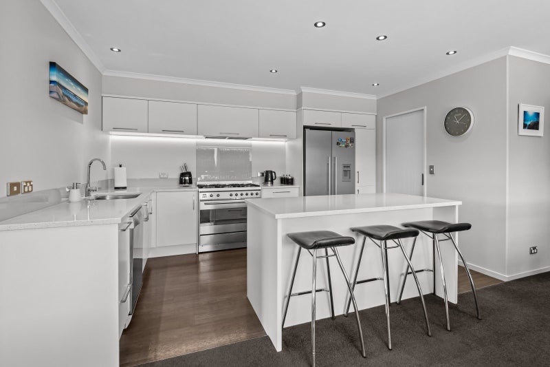 5 Elmwood Grove, Tinwald, Ashburton - Carousel 2