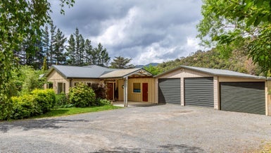 1789 State Highway 2, Kaitoke, Upper Hutt - Carousel 1