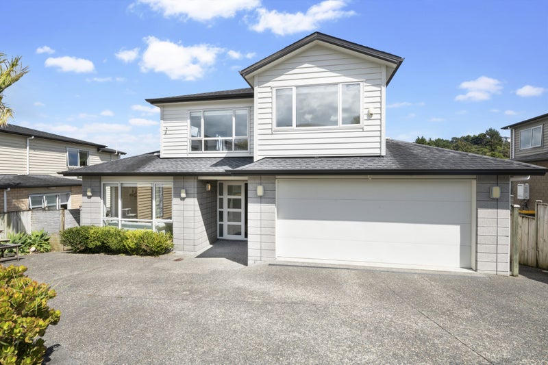 42 Travis View Drive, Fairview Heights, Auckland - Carousel 1
