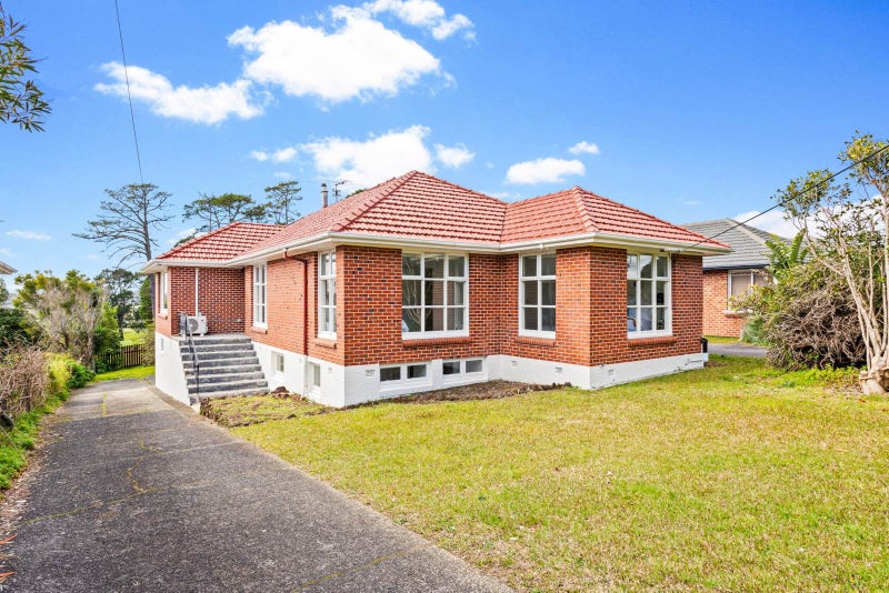 6 Tiki Street, New Lynn, Auckland - Carousel 1