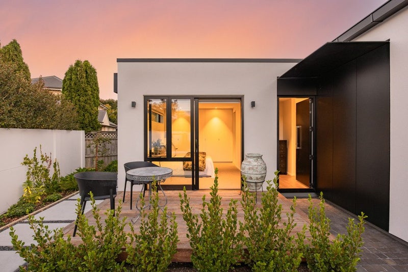 2A Church Lane, Merivale, Christchurch - Carousel 1