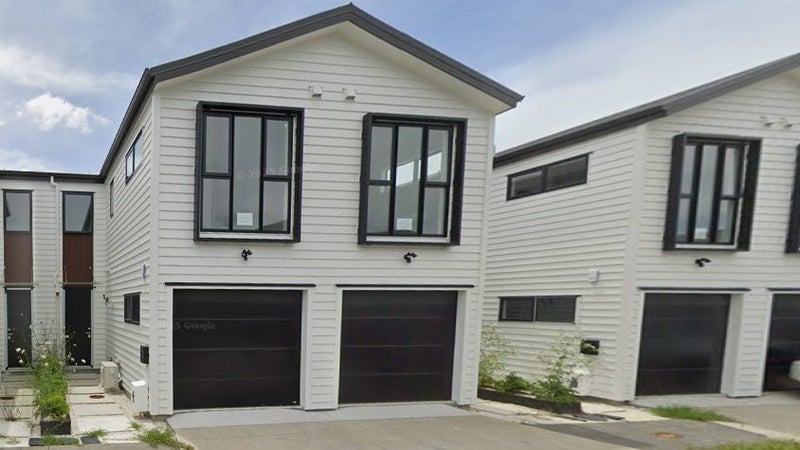 47 Whare Kauri Road, Papakura - Carousel 1