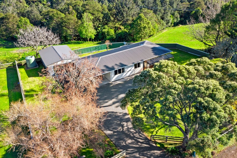 424 Omanawa Road, Omanawa - Carousel 1