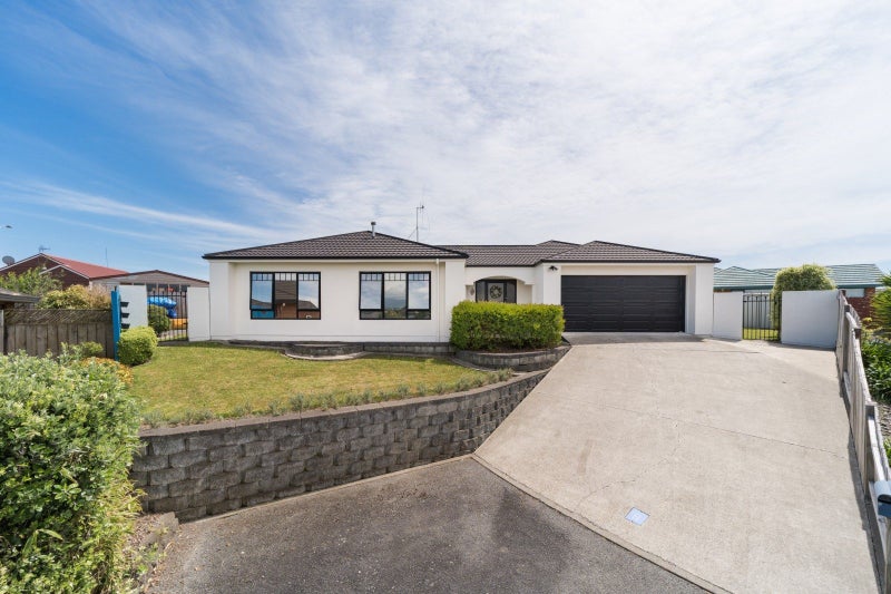 14 Jordan Way, Kelvin Grove, Palmerston North - Carousel 1