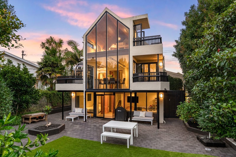 1B Kotare Avenue, Westmere, Auckland - Carousel 2