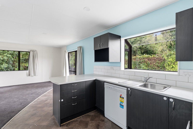 52B Seddon Street, Waikanae, Waikanae - Carousel 2