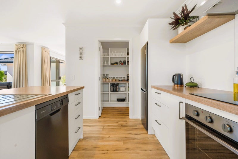 88 Berryfield Drive, Appleby, Richmond - Carousel 2