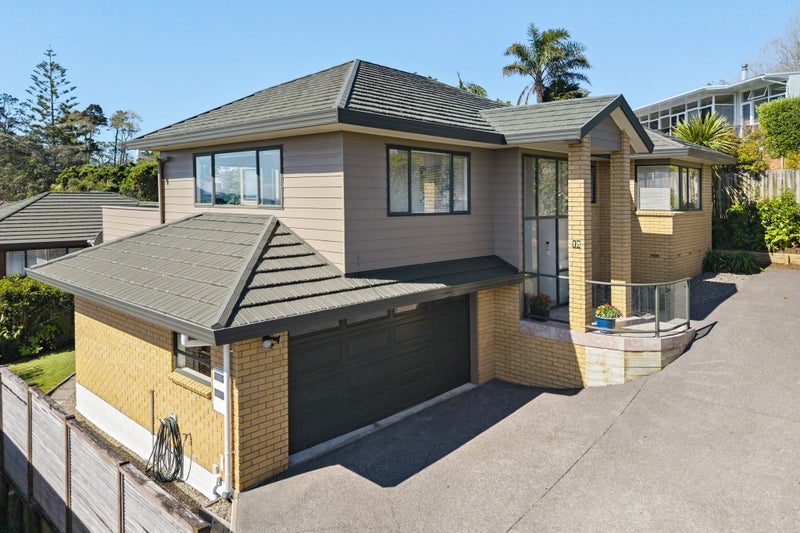 1A Luana Way, Bucklands Beach, Auckland - Carousel 1