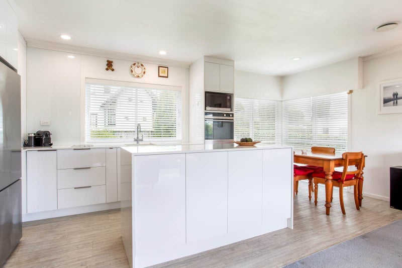 2/24 Clifton Road, Hauraki, Auckland - Carousel 2