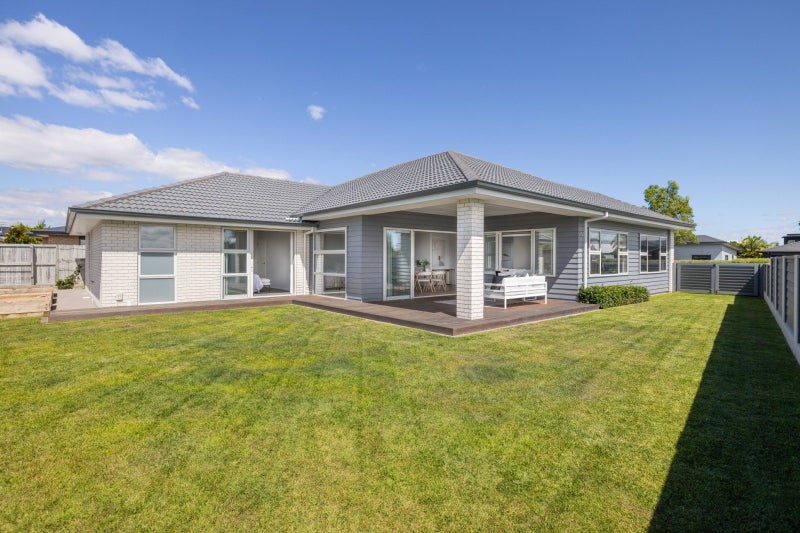 95 The Boulevard, Papamoa Beach, Papamoa - Carousel 1