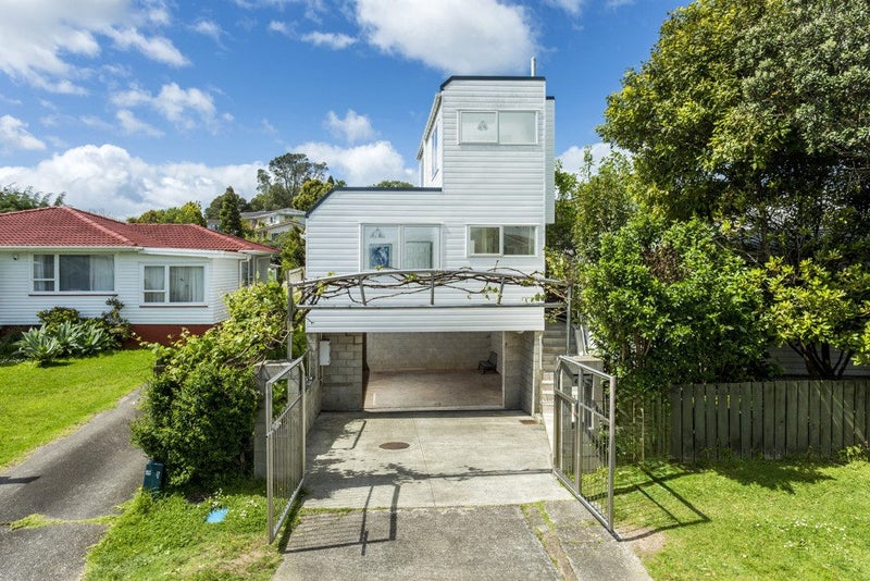 44A Waverley Avenue, Glenfield, North Shore City, Auckland - Carousel 1