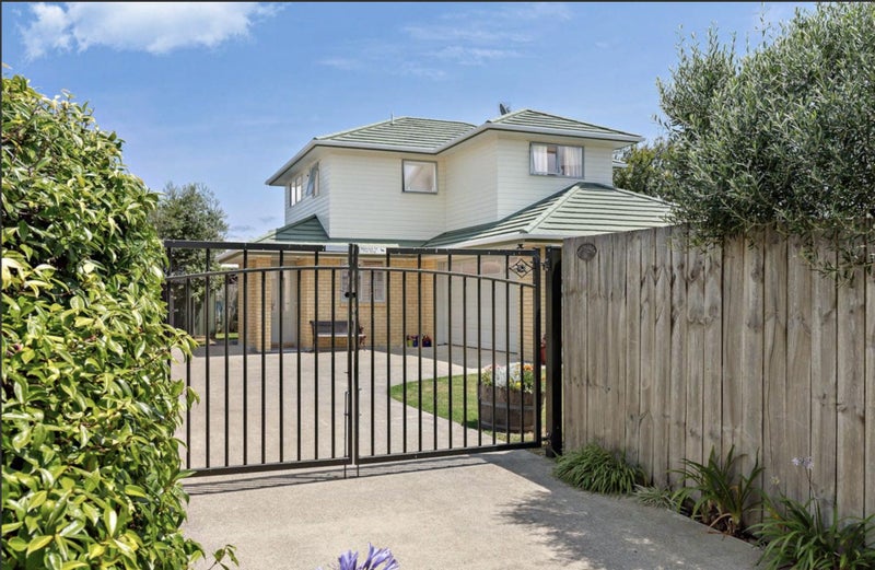1A Gardner Avenue, New Lynn, Auckland - Carousel 1