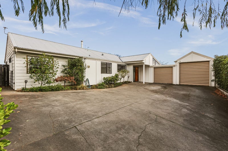 10 Busby Hill, Havelock North, Havelock North - Carousel 1