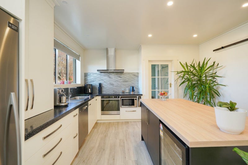 60 Sydney Street, Windsor, Invercargill - Carousel 2