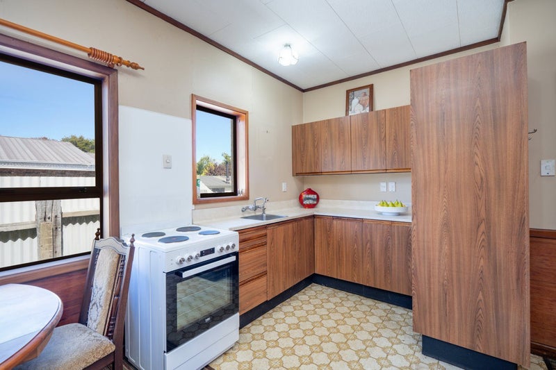 19 York Street, Strathern, Invercargill - Carousel 2