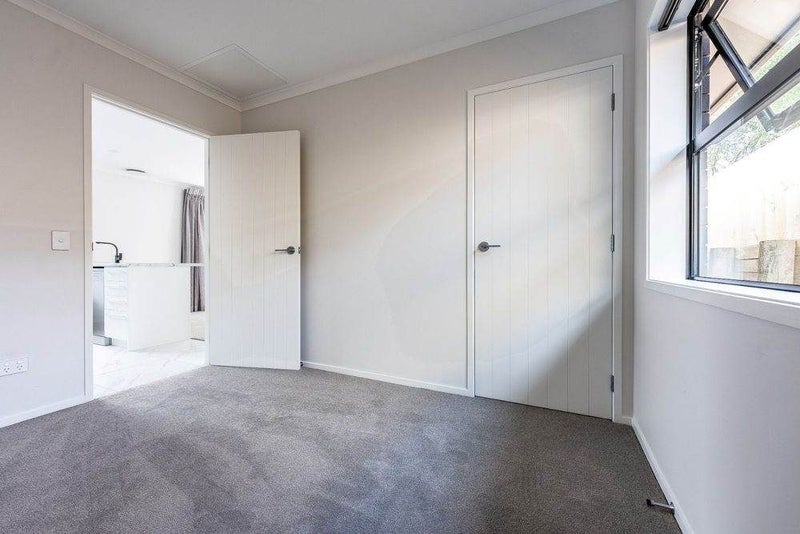 118 Whangaparaoa Road, Red Beach, Red Beach - Carousel 7