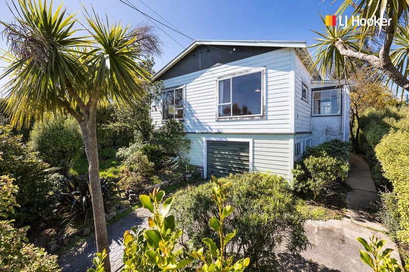 8 Pitcairn Street, Belleknowes, Dunedin - Carousel 1