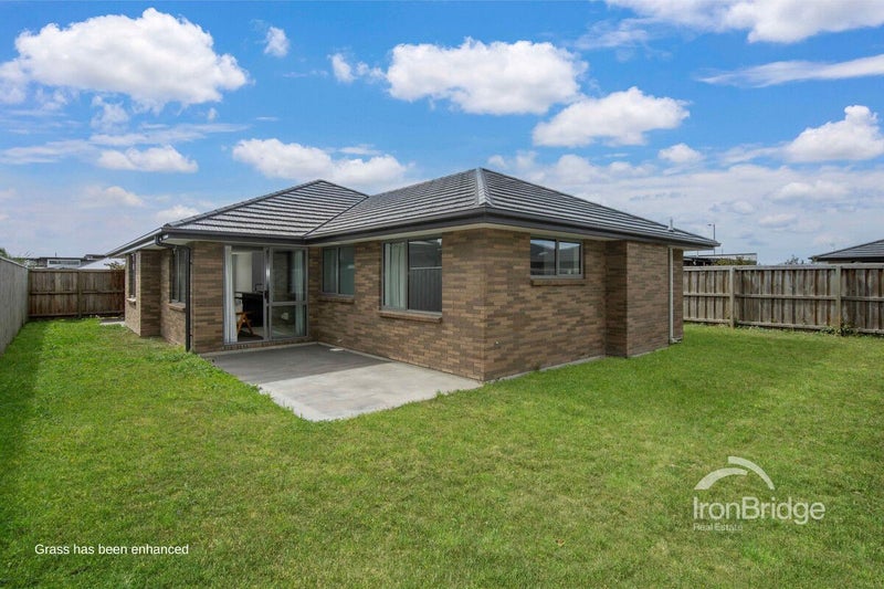 26 Broadway Parade, Rolleston, Rolleston - Carousel 15