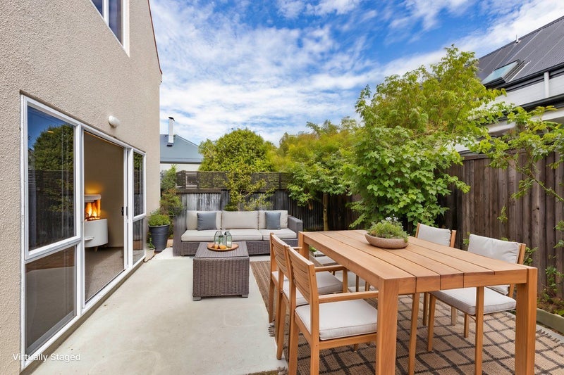 2/23 Canon Street, St Albans, Christchurch - Carousel 1