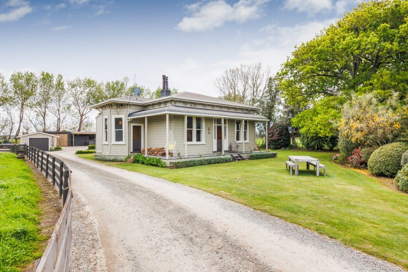 Property Valuation for 1027 Camerons Line, Aorangi Trade Me Property