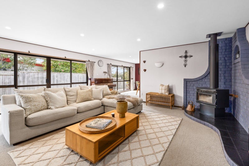 5 Symons Street, Parkvale, Hastings - Carousel 2