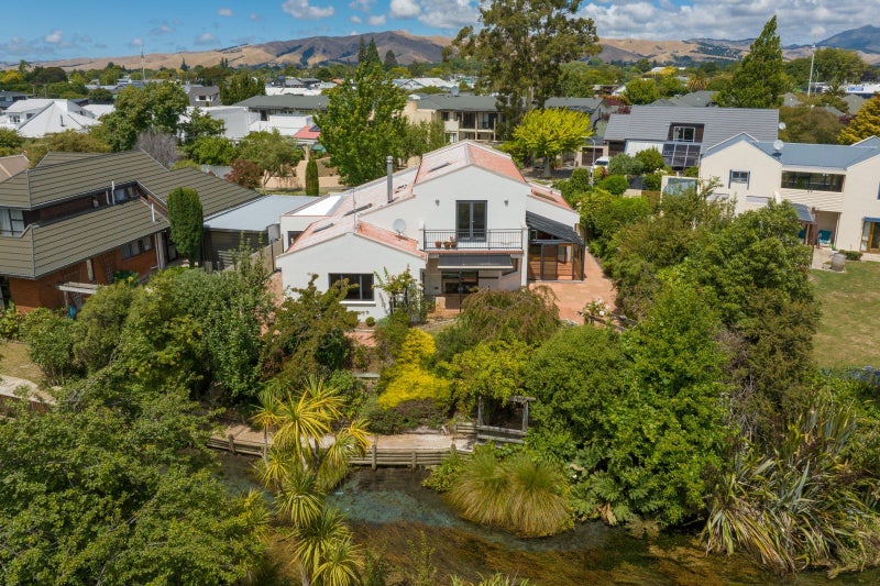 10 Clouston Gardens, Springlands, Blenheim - Carousel 14