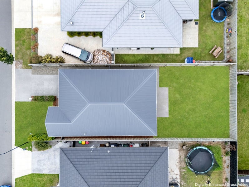 26 Quinn Crescent, Woodend, Woodend - Carousel 31
