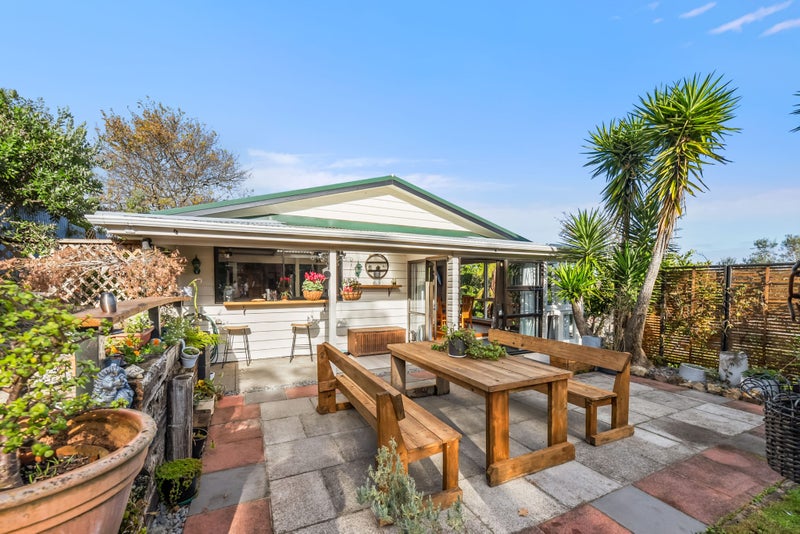 19 Fincham Road, Raumati Beach, Paraparaumu - Carousel 1