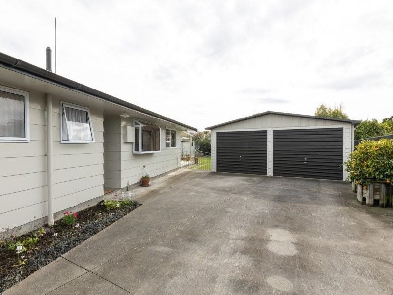 14 Ferndale Place, Feilding, Feilding - Carousel 2