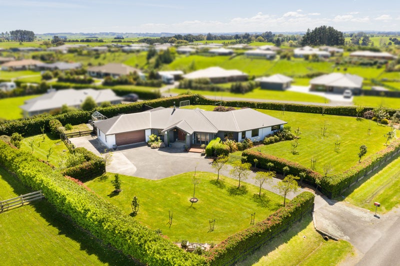 93 Mount Taylor Drive, Feilding, Feilding - Carousel 1