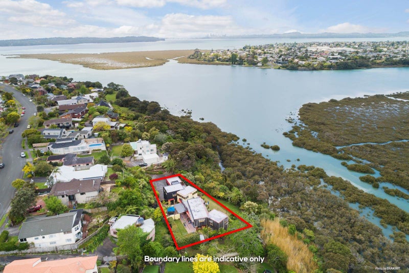 133 West Harbour Drive, West Harbour, Waitakere City, Auckland - Carousel 1