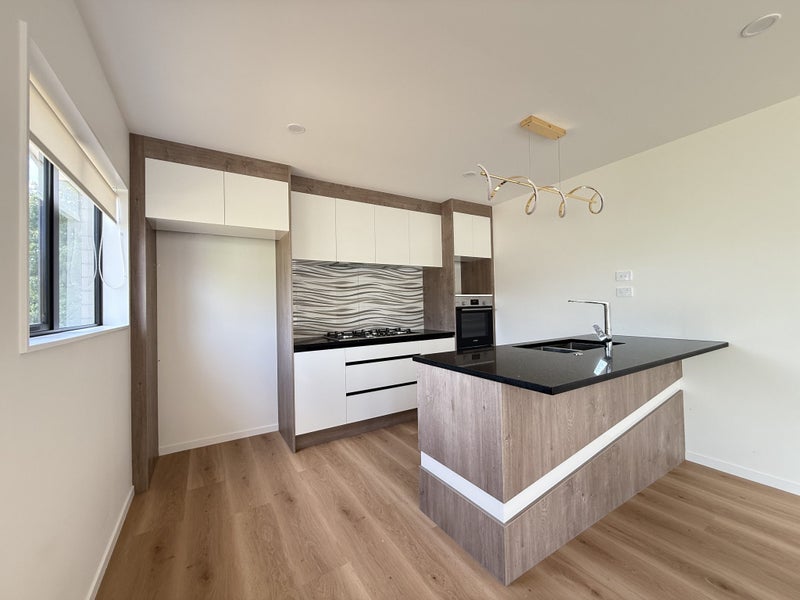 4 Tiverton Road, Avondale, Auckland - Carousel 1