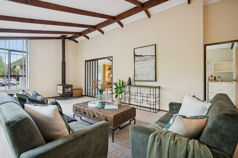 8 Hurunui Street, Waikanae - Carousel 2