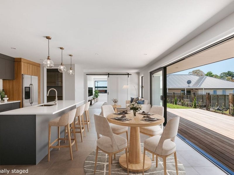 4 Kingson Court, Omokoroa, Omokoroa - Carousel 1