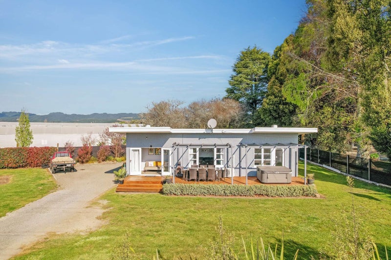 1941 State Highway 30, Te Teko, Whakatane - Carousel 1