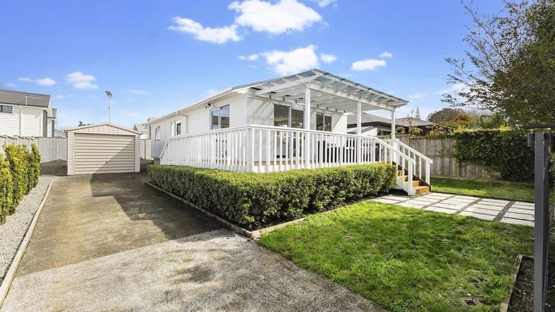 14A Houpara Street, One Tree Hill, Auckland - Carousel 1