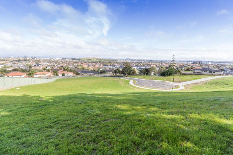 12 Fortuna Place, East Tamaki Heights, Auckland - Carousel 2