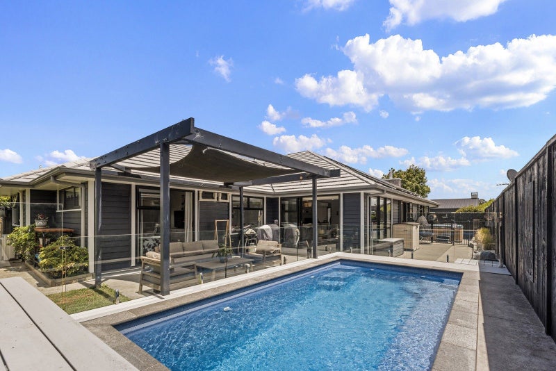 15 Pohutukawa Parade, Riverhead, Riverhead - Carousel 1