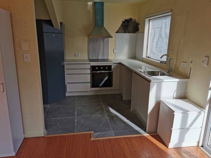 3 McDonald Crescent, Mount Wellington, Auckland - Carousel 2